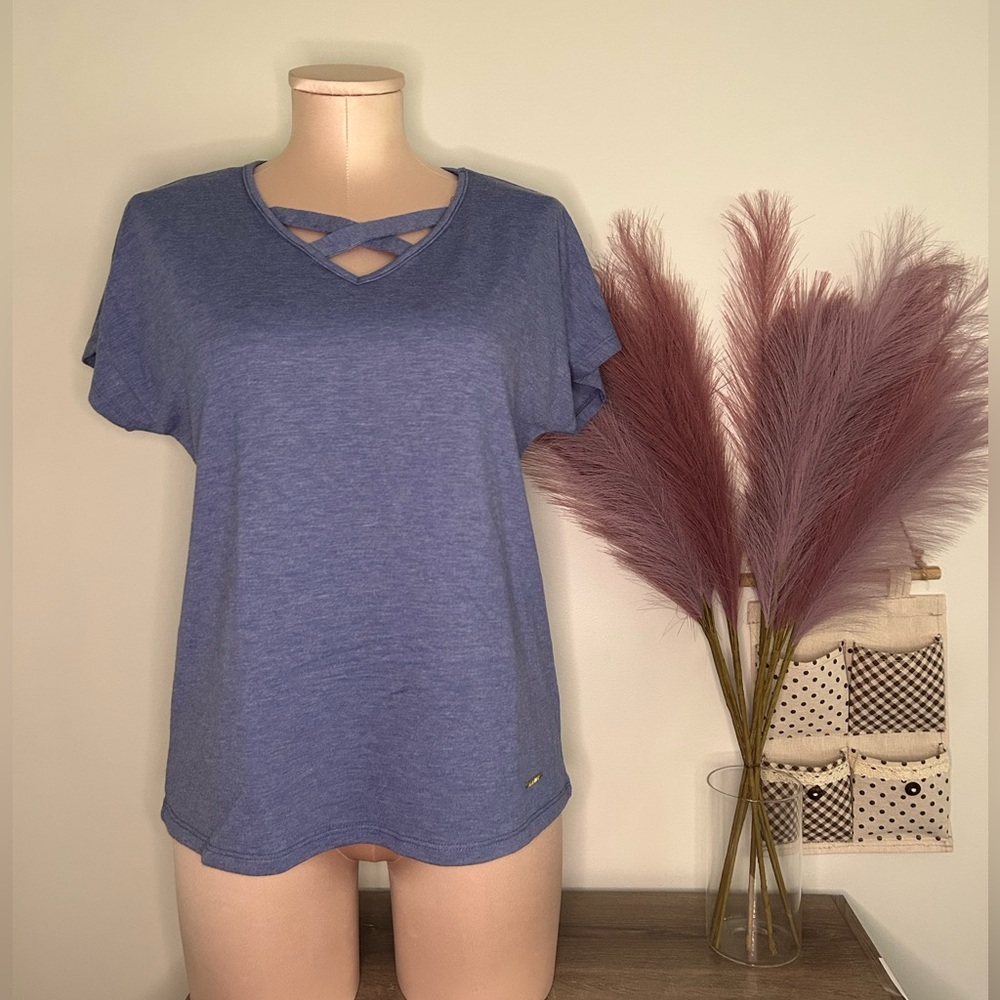 Nine West Women’s Blue Shirt with V-neck with Criss Cross detail in Small